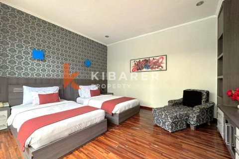 4 bedrooms Villa in Seminyak, Badung, Indonesia No. 12427 18