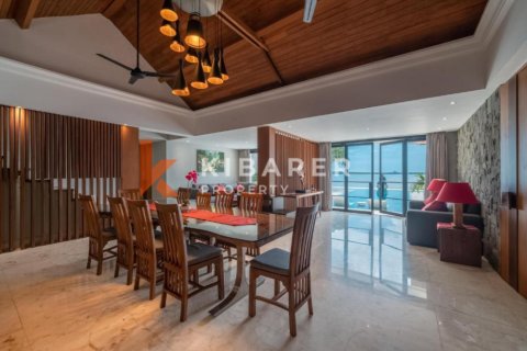4 bedrooms Villa in Kuta, Badung, Indonesia No. 12432 16