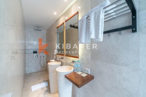 4 bedrooms Villa in Kuta, Badung, Indonesia No. 12432 15