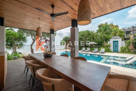 4 bedrooms Villa in Kuta, Badung, Indonesia No. 12432 19