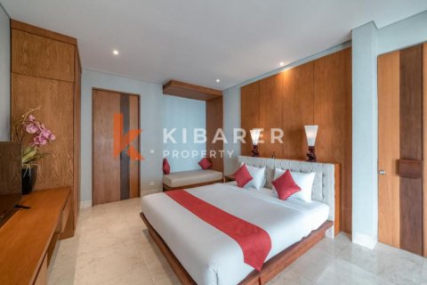 4 bedrooms Villa in Kuta, Badung, Indonesia No. 12432 11