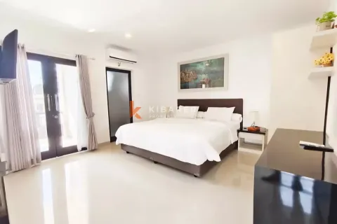 3 bedrooms Villa in Badung, Indonesia No. 12026 16