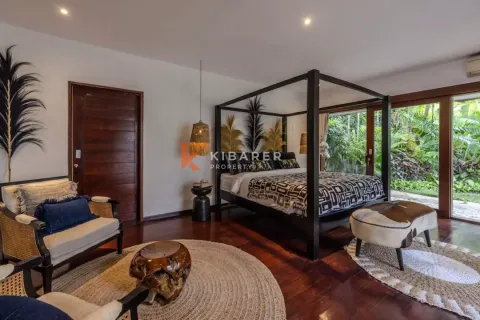 4 bedrooms Villa in Badung, Indonesia No. 12031 8