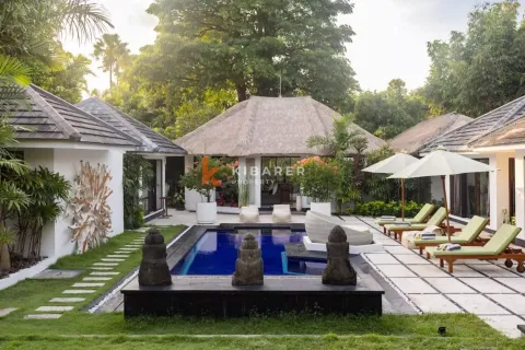 4 bedrooms Villa in Badung, Indonesia No. 12031 2