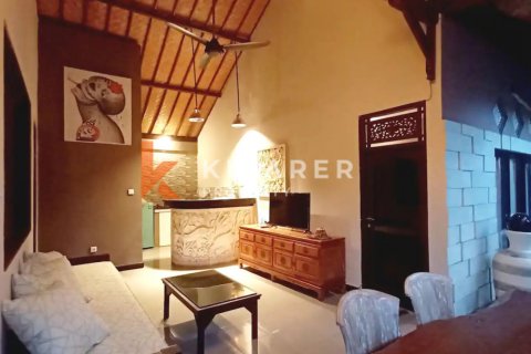 2 bedrooms Villa in Kerobokan, Badung, Indonesia No. 12947 5