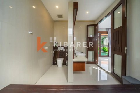 3 bedrooms Villa in Ungasan, Badung, Indonesia No. 12943 24