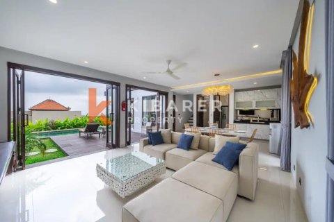 3 bedrooms Villa in Ungasan, Badung, Indonesia No. 12943 2