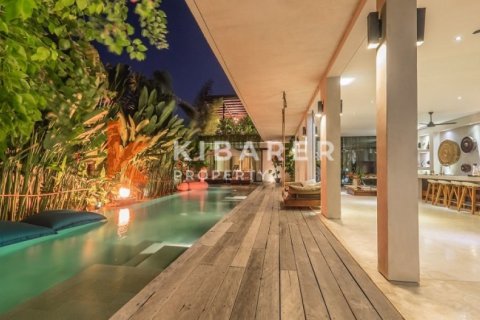 5 bedrooms Villa in Badung, Indonesia No. 12944 2