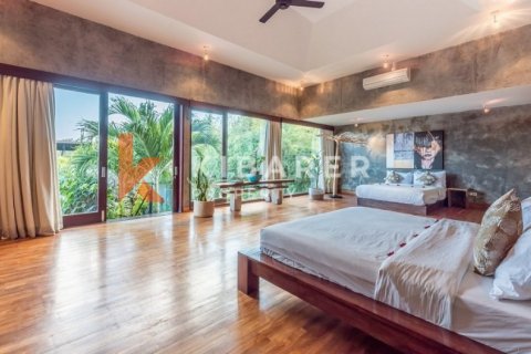 5 bedrooms Villa in Badung, Indonesia No. 12944 8