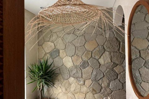 6 bedrooms Villa in Tampaksiring, Gianyar,  No. 7775 9