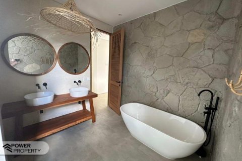 6 bedrooms Villa in Tampaksiring, Gianyar,  No. 7775 11