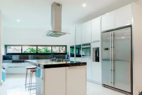 3 bedrooms Villa in Badung, Indonesia No. 10745 8