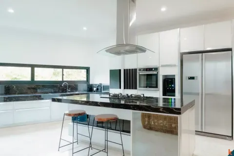3 bedrooms Villa in Badung, Indonesia No. 10745 7