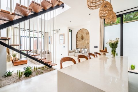 102m2 Villa in Denpasar, Indonesia No. 9671 8