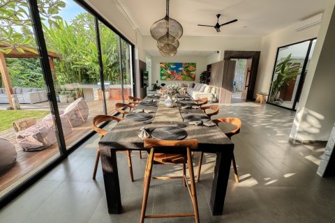 388m2 Villa in Dalung, Badung, Indonesia No. 9714 12