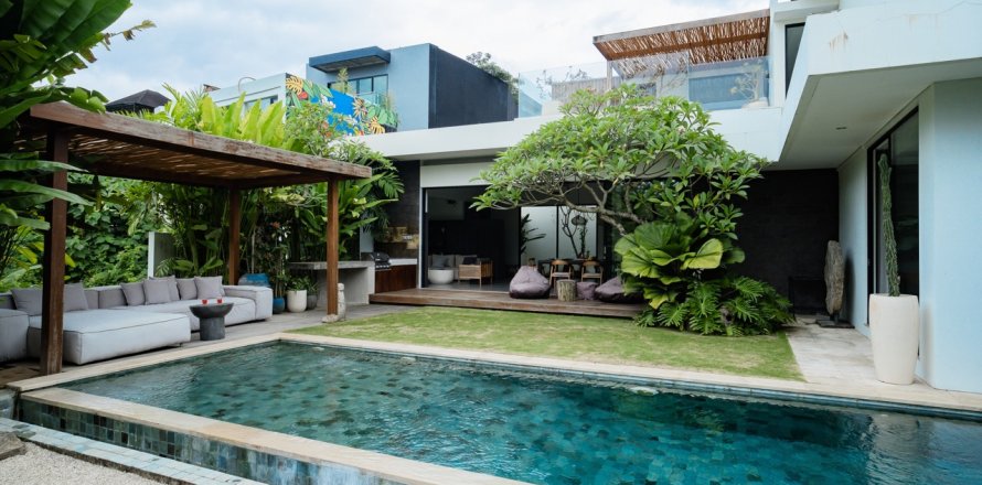 Studio Villa in Dalung, Badung, Indonesia No. 9714