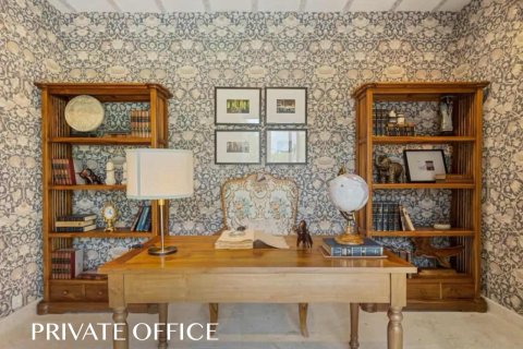 313m2 Villa in Jimbaran, Badung, Indonesia No. 9715 30