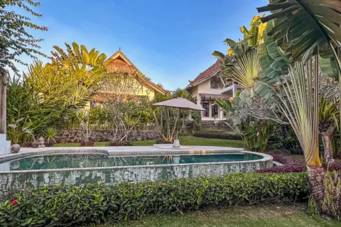 4 bedrooms Villa in Tumbak Bayuh, Mengwi, Badung, Indonesia No. 10767 2