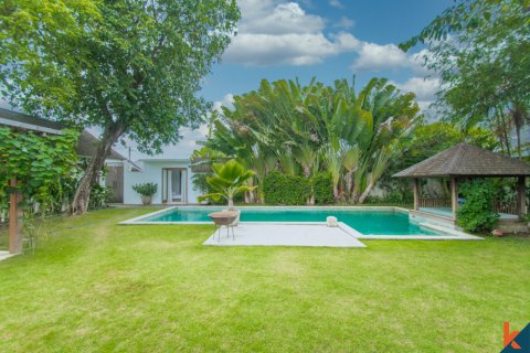 5 bedrooms Villa in Badung, Indonesia No. 10770 3