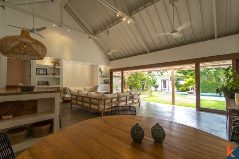 5 bedrooms Villa in Badung, Indonesia No. 10770 9