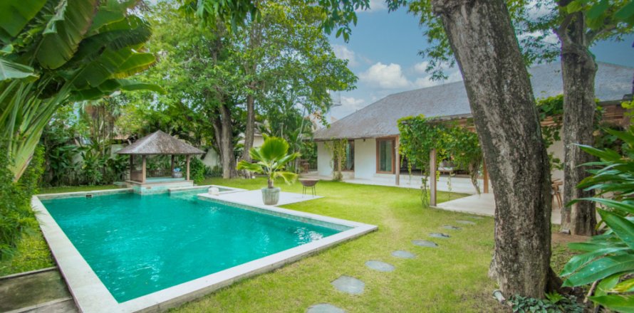 5 bedrooms Villa in Badung, Indonesia No. 10770