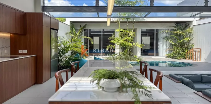 2 bedrooms Villa in Canggu, Badung, Indonesia No. 12040