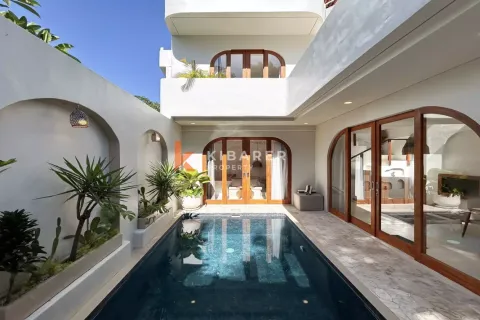 2 bedrooms Villa in Canggu, Badung, Indonesia No. 12045