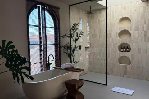 3 bedrooms Villa in Badung, Indonesia No. 10637 4