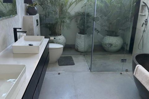 3 bedrooms Villa in Tampaksiring, Gianyar,  No. 9470 10