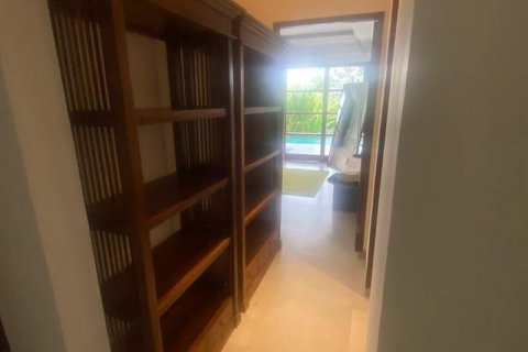 Вилла с 6 спальнями в Tampaksiring, Гианьяр,  № 9468 27