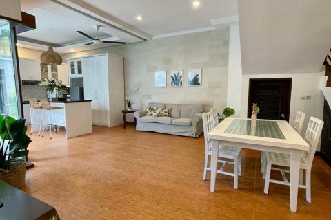 3 bedrooms Villa in Seminyak, Badung,  No. 9474 17