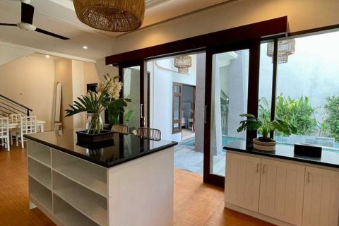3 bedrooms Villa in Seminyak, Badung,  No. 9474 30
