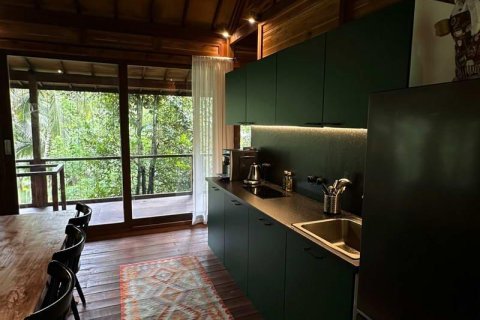 4 bedrooms Villa in Tabanan,  No. 9475 5