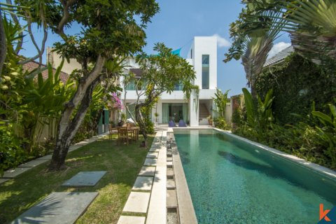 4 bedrooms Villa in Seminyak, Badung, Indonesia No. 11465 3