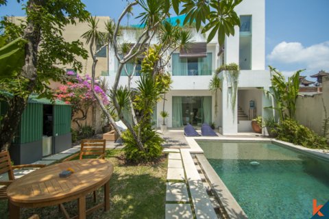 4 bedrooms Villa in Seminyak, Badung, Indonesia No. 11465 2