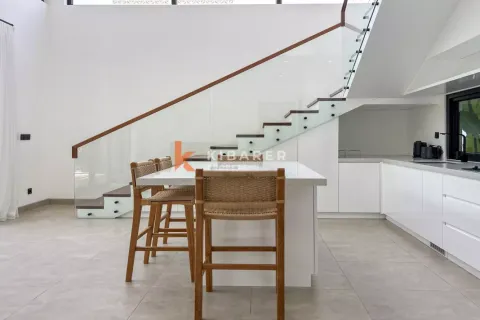 2 bedrooms Villa in Canggu, Badung, Indonesia No. 11798 6