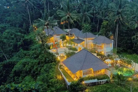 3 bedrooms Villa in Gianyar, Indonesia No. 12317