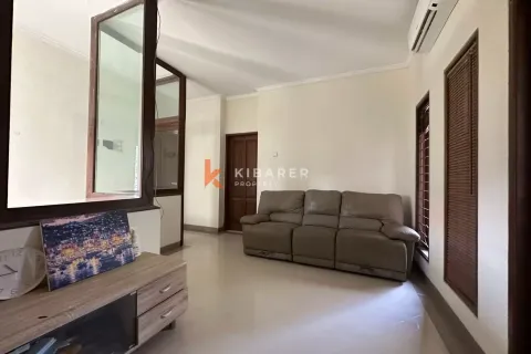 4 bedrooms Villa in Denpasar, Indonesia No. 12519 2