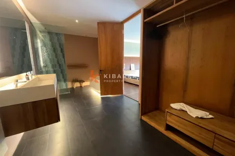 4 bedrooms Villa in Badung, Indonesia No. 12513 26