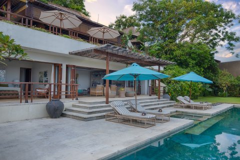 2 bedrooms Villa in South Kuta, Badung, Indonesia No. 1327 23