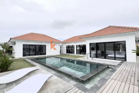 2 bedrooms Villa in Pererenan, Mengwi, Badung, Indonesia No. 12283 2