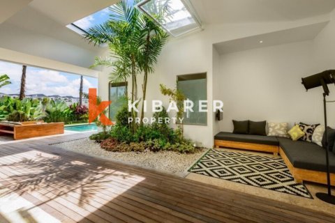 4 bedrooms Villa in Tibubeneng, Badung, Indonesia No. 12917 3