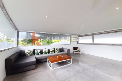 4 bedrooms Villa in Tibubeneng, Badung, Indonesia No. 12917 17