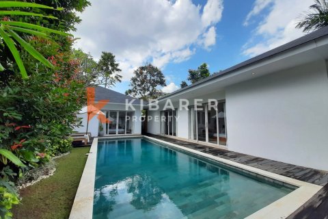 4 bedrooms Villa in Tibubeneng, Badung, Indonesia No. 12917 5