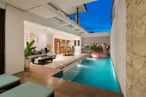 2 bedrooms Villa in Seminyak, Badung, Indonesia No. 12910 7