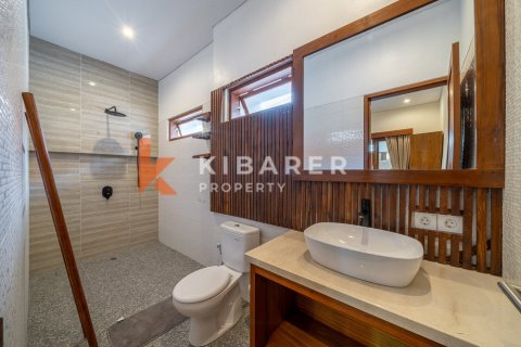 3 bedrooms Villa in Tibubeneng, Badung, Indonesia No. 12905 18