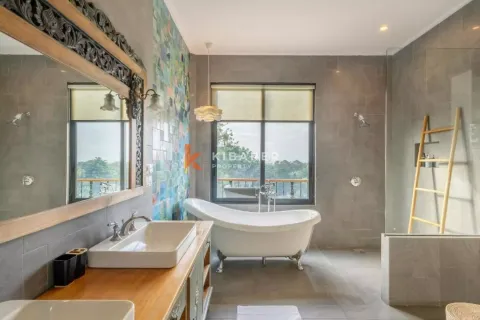 4 bedrooms Villa in Pecatu, Badung, Indonesia No. 12909 13