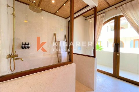 3 bedrooms Villa in Tibubeneng, Badung, Indonesia No. 12024 6