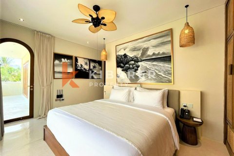 3 bedrooms Villa in Tibubeneng, Badung, Indonesia No. 12024 30