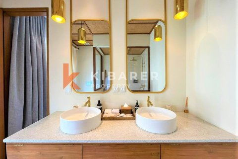 3 bedrooms Villa in Tibubeneng, Badung, Indonesia No. 12024 23